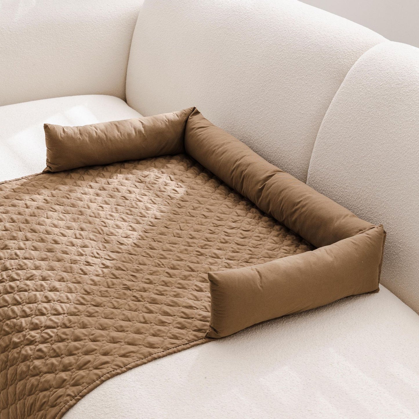 Cozy Water-Repellent Pet Couch Mat